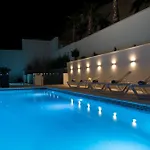Luxury Citrin With Shared Pool