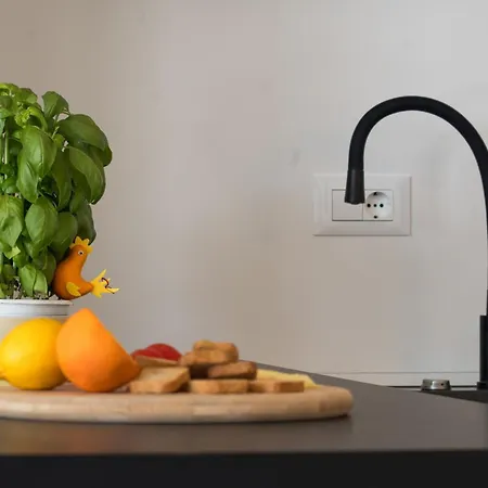 Luxury Citrin With Shared Pool Апартаменты