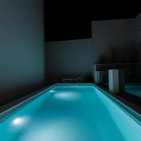 Apartment Luxury Citrin With Shared Pool