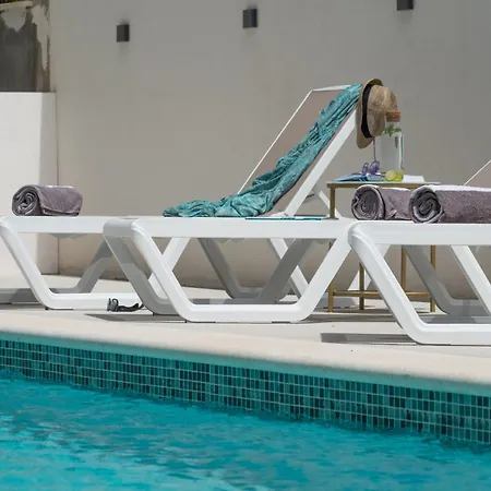 Apartment Luxury Citrin With Shared Pool Makarska