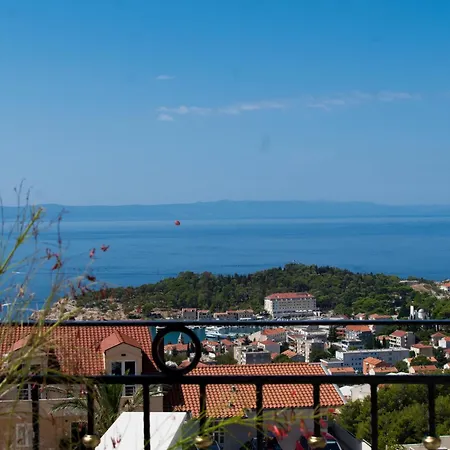 Luxury Citrin With Shared Pool Apartment *