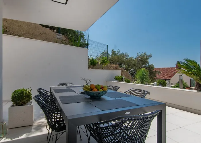 Apartament Luxury Citrin With Shared Pool